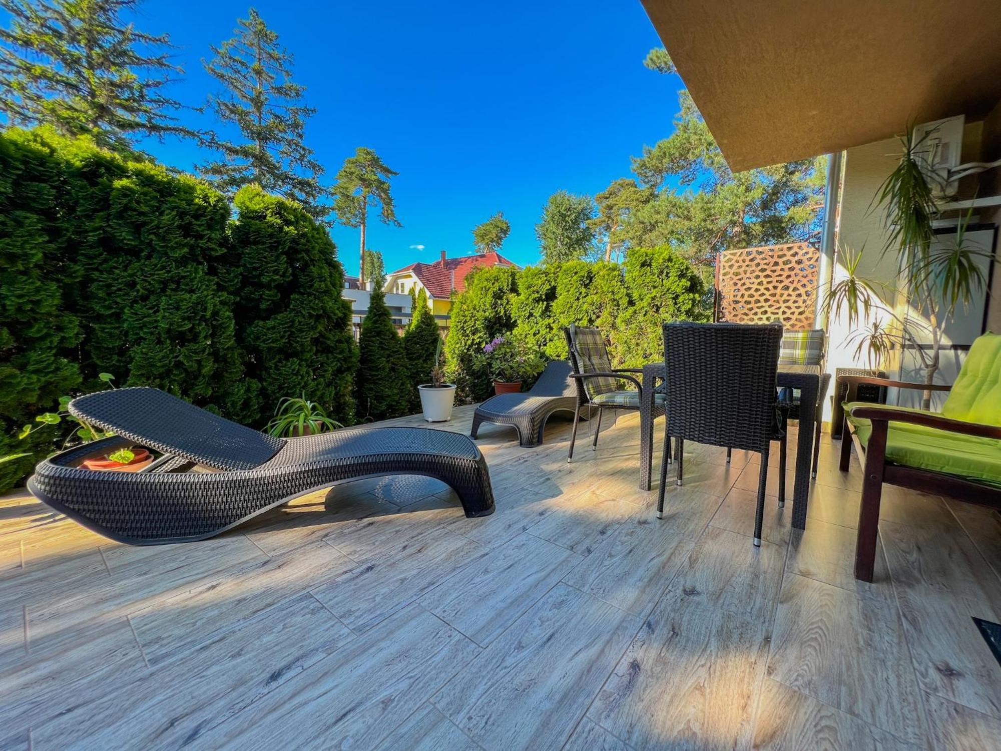 Relax Premium Wellness Apartman Siófok Zewnętrze zdjęcie