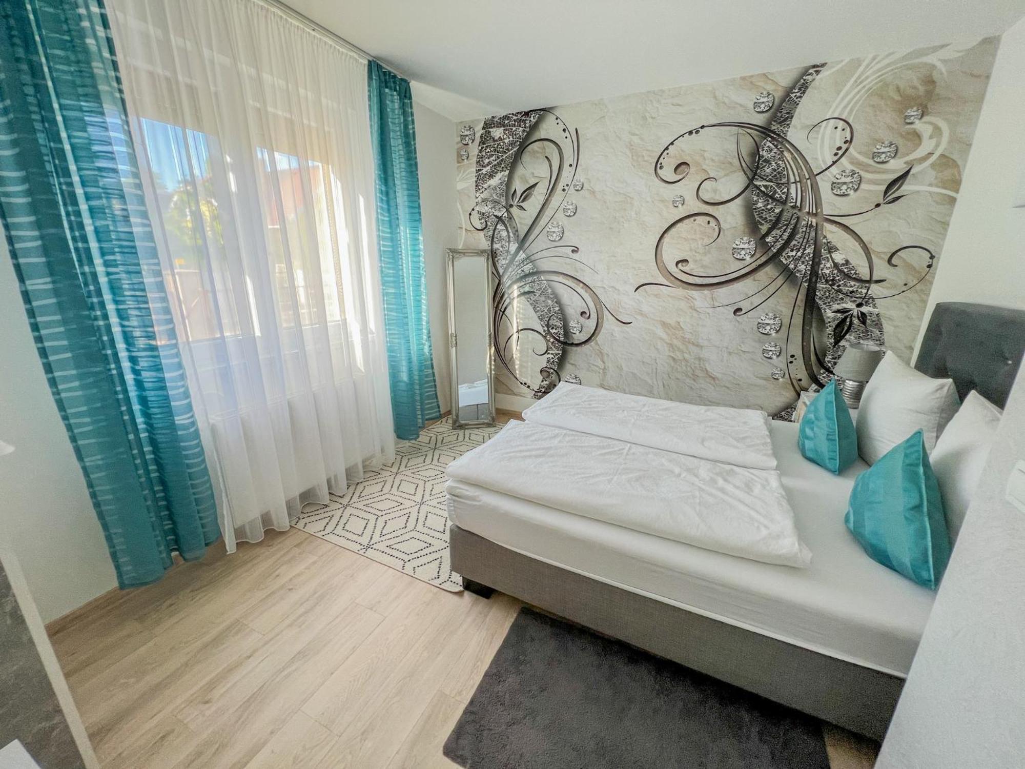 Relax Premium Wellness Apartman Siófok Zewnętrze zdjęcie