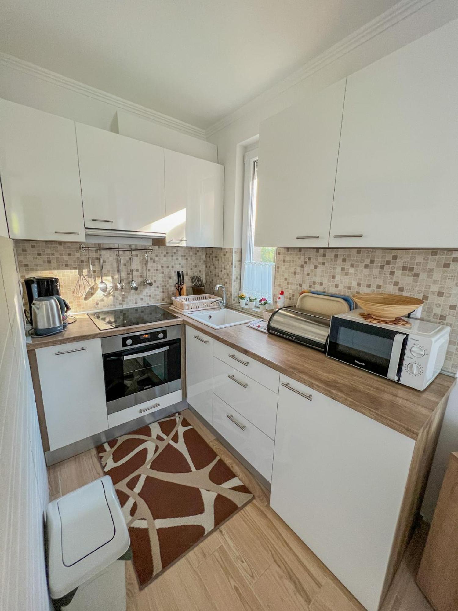 Relax Premium Wellness Apartman Siófok Zewnętrze zdjęcie